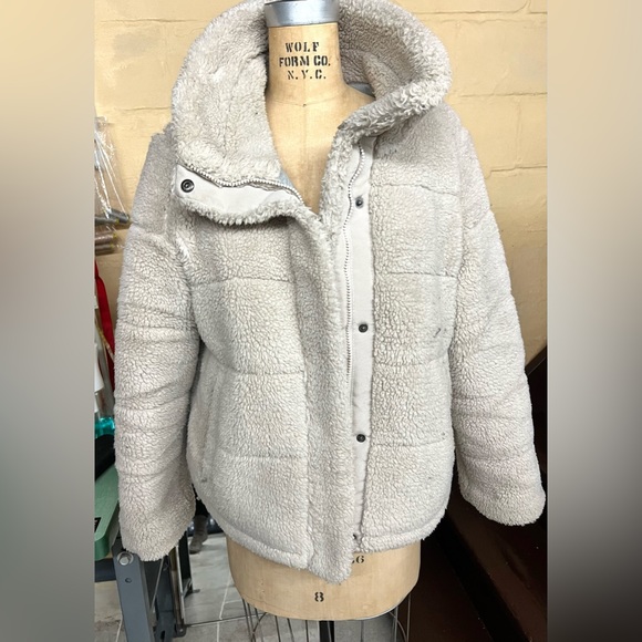 Women’s Sherpa Teddy fur jacket coat puffer for winter or fall shearling - Picture 3 of 11